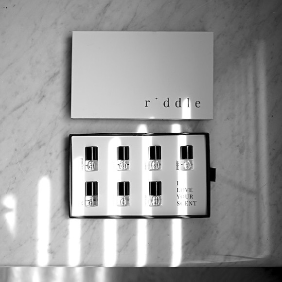 RIDDLE ? SAMPLE KIT ORIGINAL SANTAL MUSE EX SPHINX POPPY VOYER PHEROMON BNIB - Picture 6 of 6